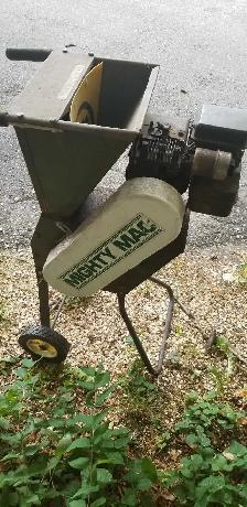 Mighty Mac wood chipper - Photo 2