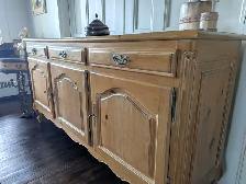 Vintage Antique Sideboard - Photo 4