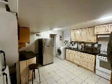 Unbeatable Subway Acc! $899 All-Inclusive Room @ Bayview Village - Photo 4