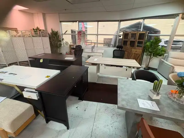 Brand New Executive  1.6m to 1.8m  L-Shaped Desk $699 to $799