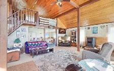 Charming 2bdrm 1980s Home nestled on gorgeous 4.69acre property! - Photo 2