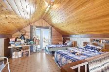 Charming 2bdrm 1980s Home nestled on gorgeous 4.69acre property! - Photo 6