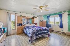 Charming 2bdrm 1980s Home nestled on gorgeous 4.69acre property! - Photo 7