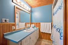 Charming 2bdrm 1980s Home nestled on gorgeous 4.69acre property! - Photo 8