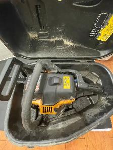 AS-IS POULAN 260 PRO CHAINSAW W/CASE - Photo 2