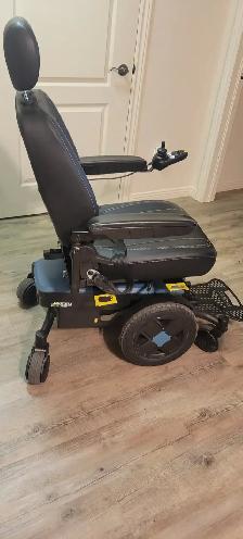 fauteuil roulant électrique presque neuf  en spécial - Photo 4