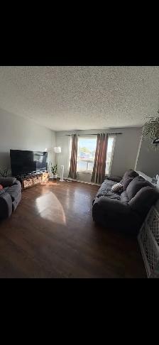 3 Bedroom Duplex in Alberta - Photo 5
