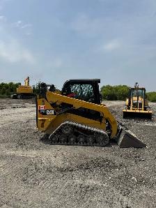 Hiring construction equipment operator - Photo 3