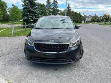 2017 KIA SEDONA / 2yr  warranty unlimited km - Photo 3