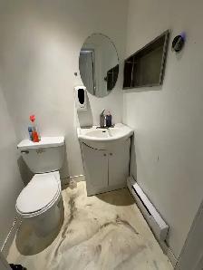 Laval chambre a louer/ room for rent - Photo 2