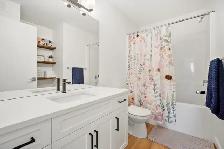 FOR SALE: Move-in Ready 3-bed, 2.5-bath in Bridgwater Trails! - Photo 9