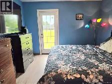 Beautiful 2 bedroom, 1 Bathroom house. $199,900 or $1700 heated - Photo 4