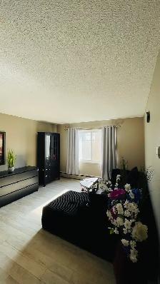 FOR RENT 1 BD apartment - 11916 105 St Edmonton (NAIT area) - Photo 2