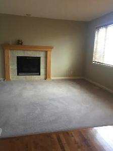 Beautiful 5 Bedroom House NW - Main Floor Double Garage l - Photo 7