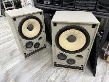 JBL Model 4310 Control Monitor Speakers Pair - Photo 3