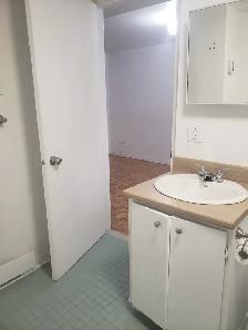 3 ½ sur Ave du Parc, près de Van Horne et Bernard! - Photo 7