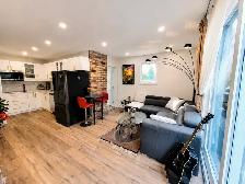 FURNISHED 2-BEDROOM WALKOUT ⭐ ALL-INCLUSIVE ⭐ WATERFRONT - Photo 3