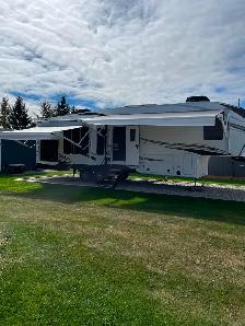2021  Jayco Eagle 317RLOK Fifth Wheel Trailer