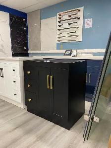 32' Solid Wood Bathroom Vanity | VINPOW Warehouse Sale - Photo 4