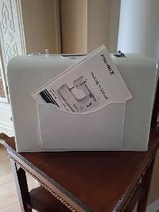 machine a coudre marque Euro-Pro X - Photo 2