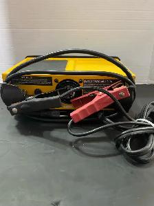 DEWALT BATTERY CHARGER/MAINTAINER DXAEC801BCA - Photo 2