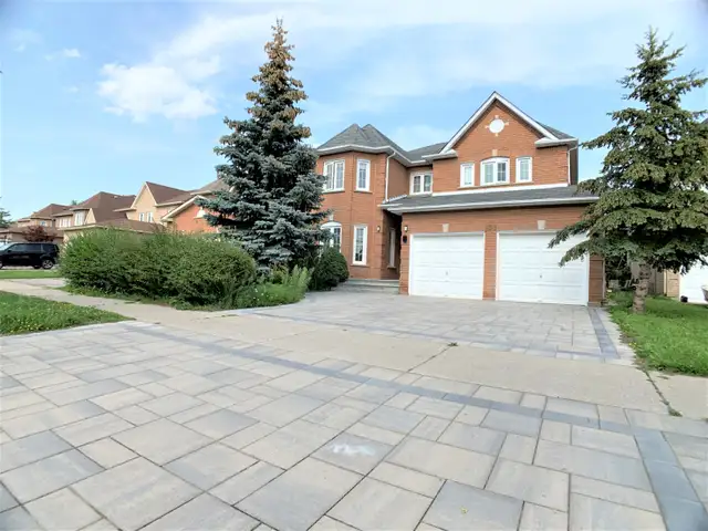 Beautiful 2ND Floor Single Room in Richmond Hill
