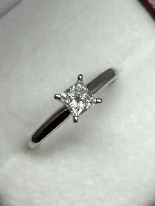 14k WG princess cut Diamond Ring - Photo 7