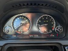 2011 BMW 5 Series Gran Turismo 550i xDrive • Accident Free Clean - Photo 12
