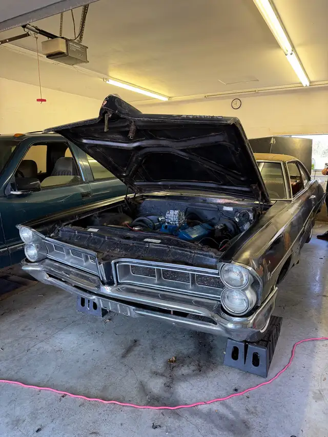 1965 Pontiac custom sport