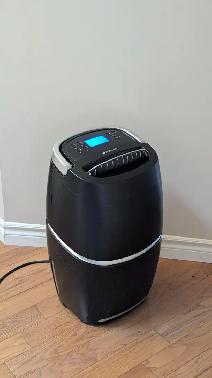 READ DESCRIPTION - Bionaire 42 Pint Dehumidifier