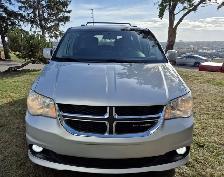 2011 Dodge Grand Caravan Crew | ONE OWNER | ACTIVE TITLE | - Photo 2