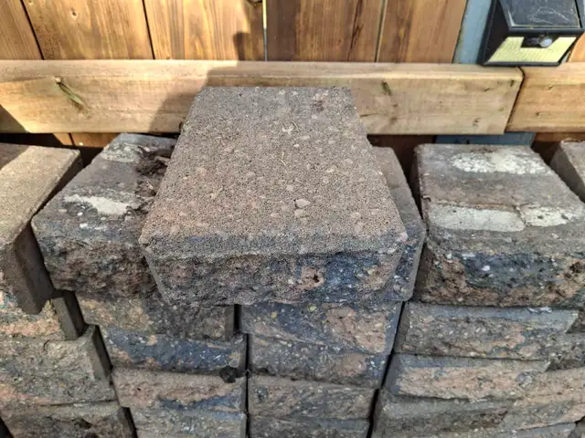 Decorative 2 faced 8 inch bricks