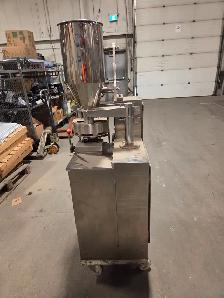 Automatic Vertical Form, Fill & Seal Machine - Photo 10
