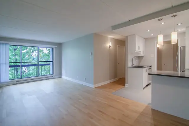 renovated 2-bedroom apartment, Saint-Lambert, Dec 1 - ID 2393