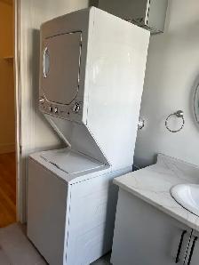 Gorgeous 1 bdr available.  Downtown, all utilities included! - Photo 5