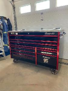 Snap-on toolbox with tools - Photo 2