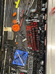 Snap-on toolbox with tools - Photo 5
