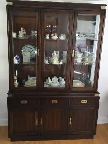 CANADIAN KROEHLER '' FAR EAST'' DINING SUITE.