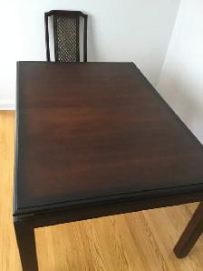 CANADIAN KROEHLER '' FAR EAST'' DINING SUITE. - Photo 6
