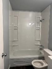 Available Now! 3-bedroom townhouse, County Park - Photo 10