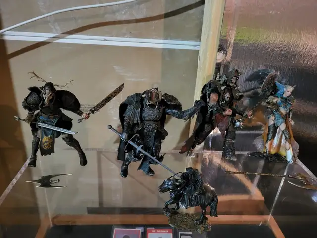 4  New Loose Spawn Figures