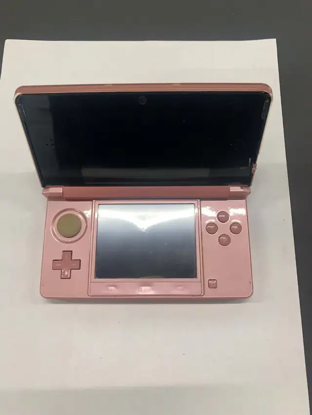 Nintendo 3DS  - NO Ac Adapter