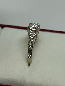 14k Vintage Three-Stone Diamond Engagement Ring - Photo 8