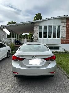 2015 Hyundai Elantra — Modèle de base (L) — Manuelle - 124000km - Photo 4