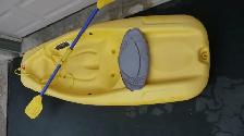 Pelican Kayak - Photo 2