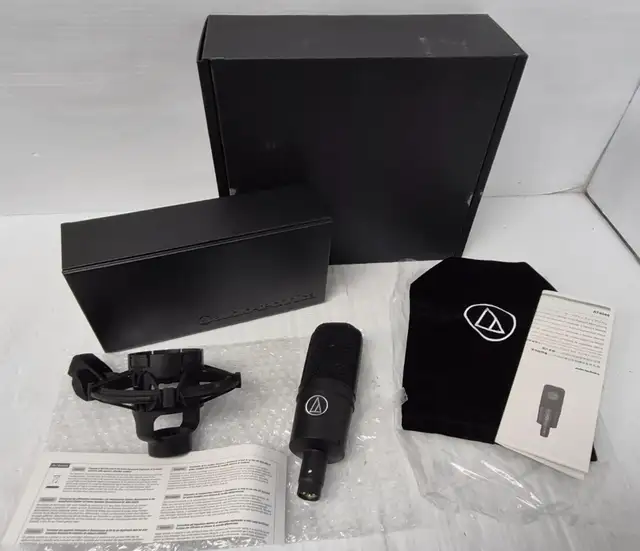 (N9744463) Audio Technica AT4040 Microphone
