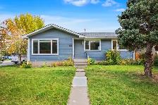 RECENTLY UPDATED BUNGALOW ON A HUGE CORNER LOT IN SOUTHVIEW