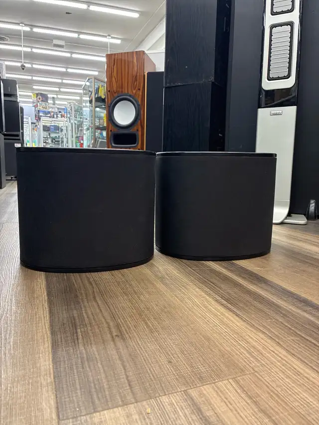 Energy Connoisseur C-R3 Speakers
