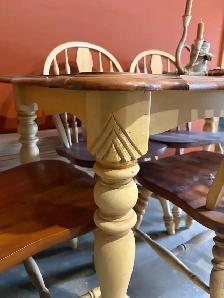 Dinning Room Table - Photo 3
