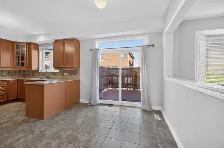 3000  sqft Detached Home in Woodland Hills, Newmarket - Photo 3